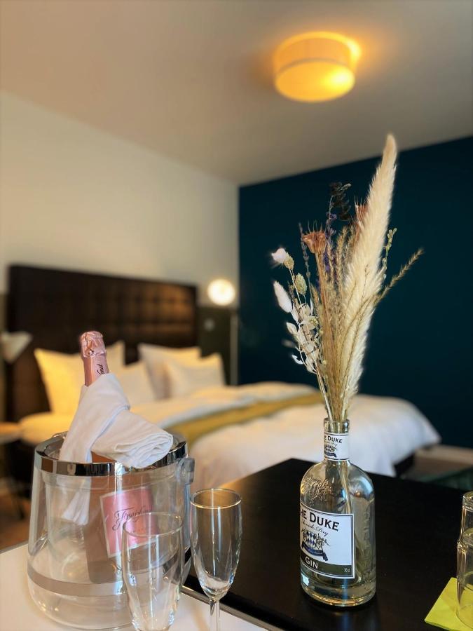 Dießen am Ammersee Hotel Zum See Garni מראה חיצוני תמונה